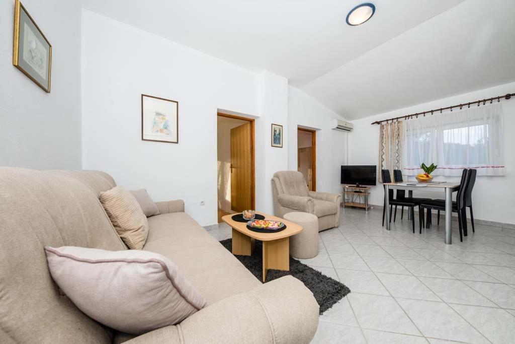 Apartmani Luka Banjol Luaran gambar
