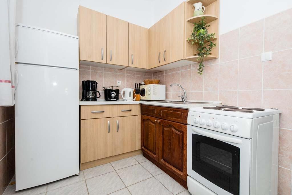 Apartmani Luka Banjol Luaran gambar