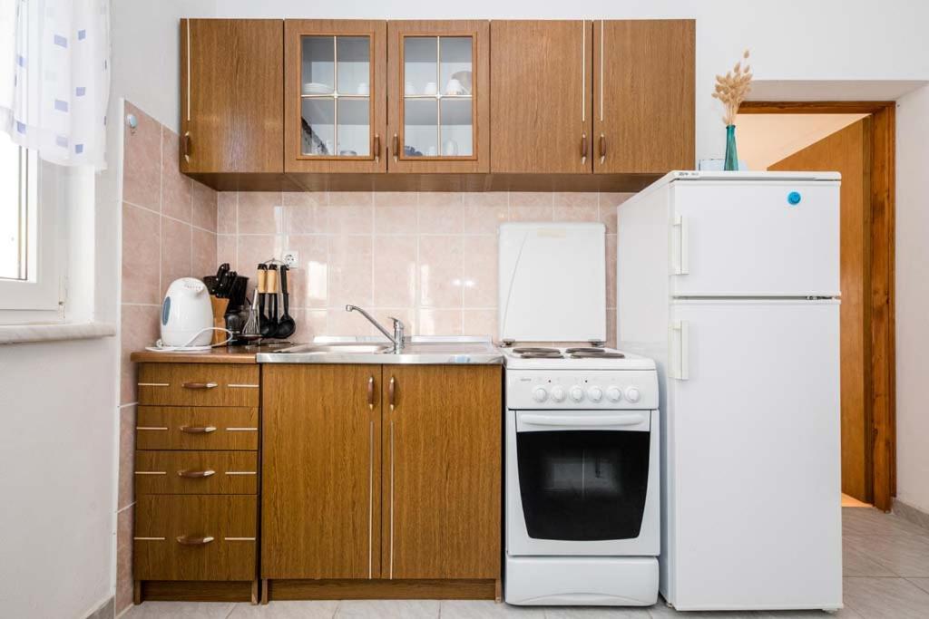 Apartmani Luka Banjol Luaran gambar