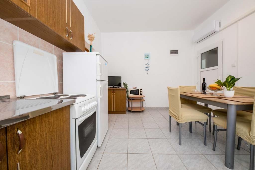 Apartmani Luka Banjol Luaran gambar