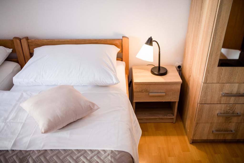 Apartmani Luka Banjol Luaran gambar